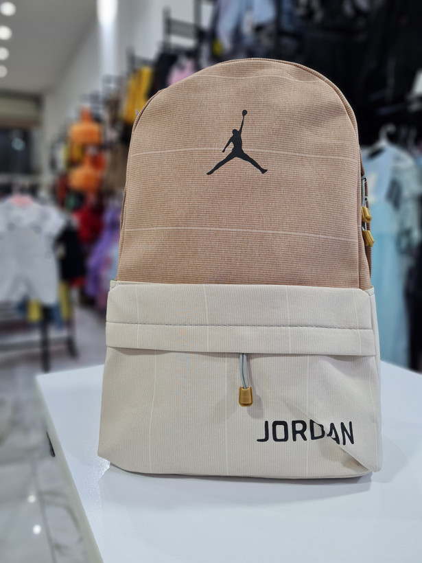 کوله پشتی مدرسه پسرانه کرم مدل Jordan | جادار و اسپرت